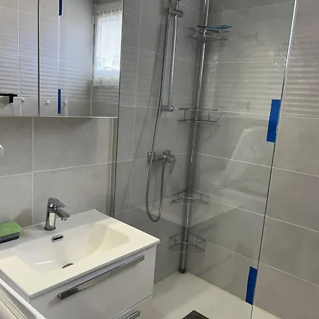T2 Proche Et Commerces, 4 Couchages, - Fr-1-251-765 Apartment *